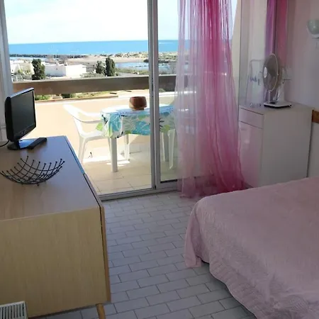 653, Port Nature 6 Au Village Naturiste