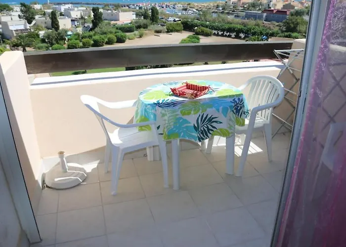 653, Port Nature 6 Au Village Naturiste *