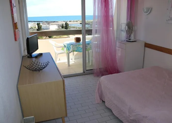 653, Port Nature 6 Au Village Naturiste